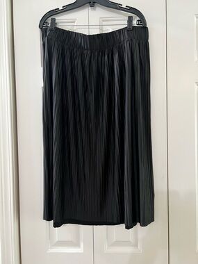 torrid Black Pleated Midi Skirt